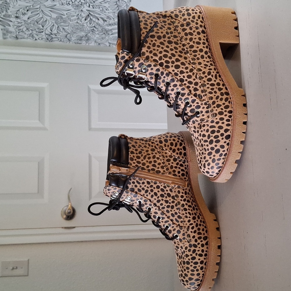 Leopard Print Ankle Boots - Picture 3 of 12